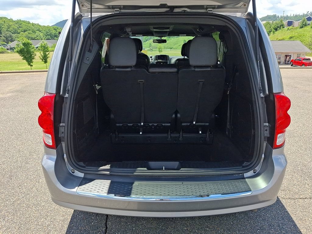 Used 2018 Dodge Grand Caravan GT FWD image 29