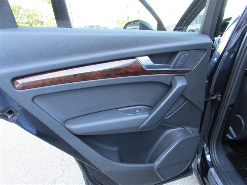 Used 2018 Audi Q5 2.0T Premium Plus AWD/4WD image 22