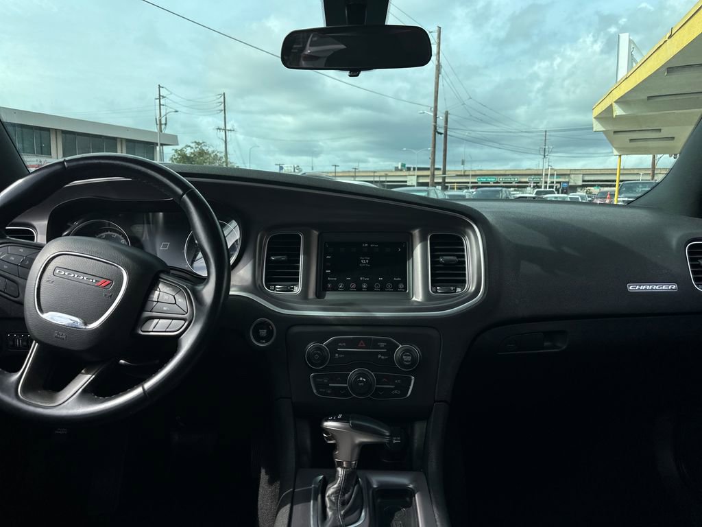 Used 2022 Dodge Charger SXT RWD image 14
