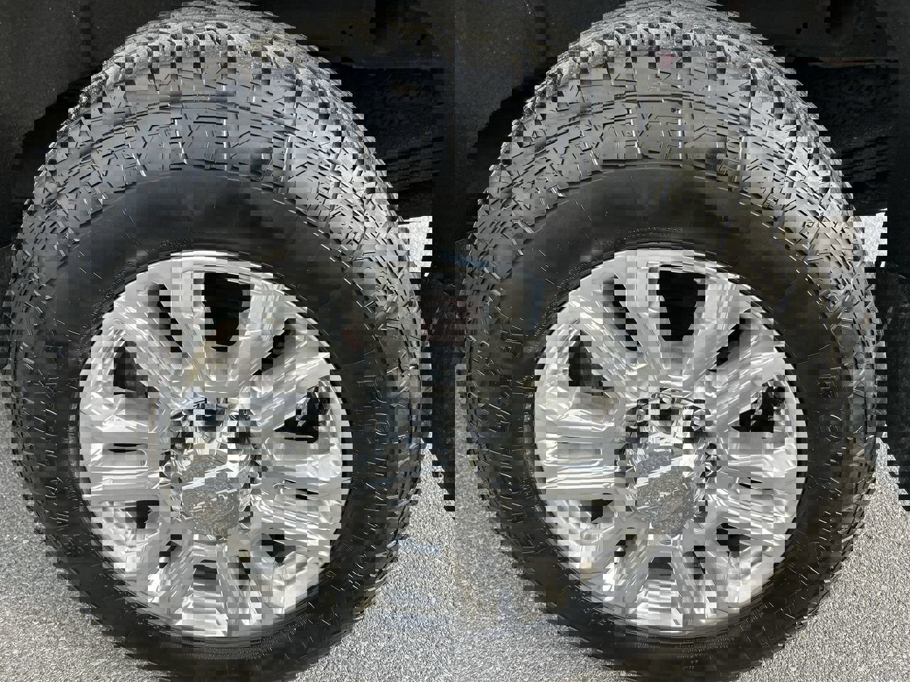 Used 2022 GMC Sierra 2500 Denali w/ Denali Ultimate Package image 10