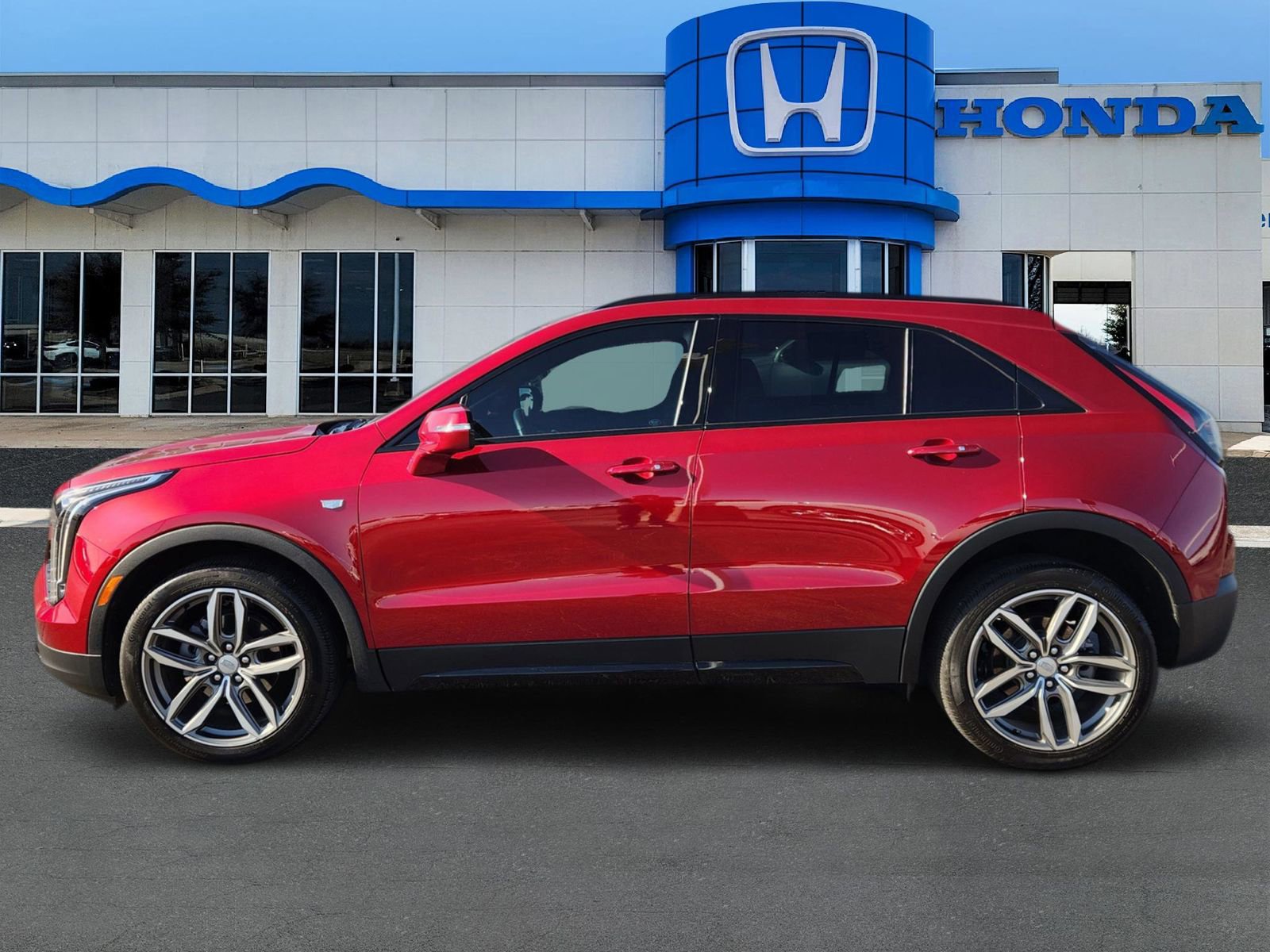 Used 2023 Cadillac XT4 Sport w/ Cold Weather Package image 3