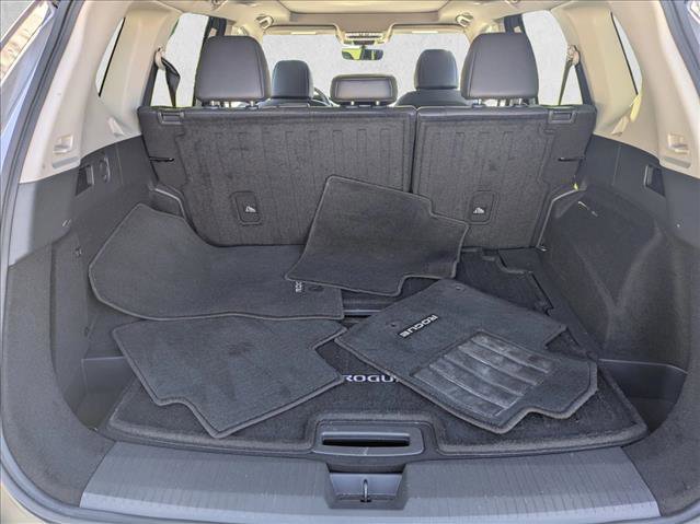 Used 2023 Nissan Rogue Platinum w/ Platinum Premium Package image 6