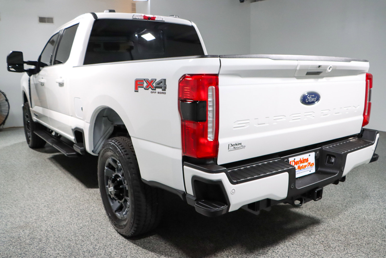 Used 2024 Ford F250 Lariat w/ Lariat Ultimate Package image 9