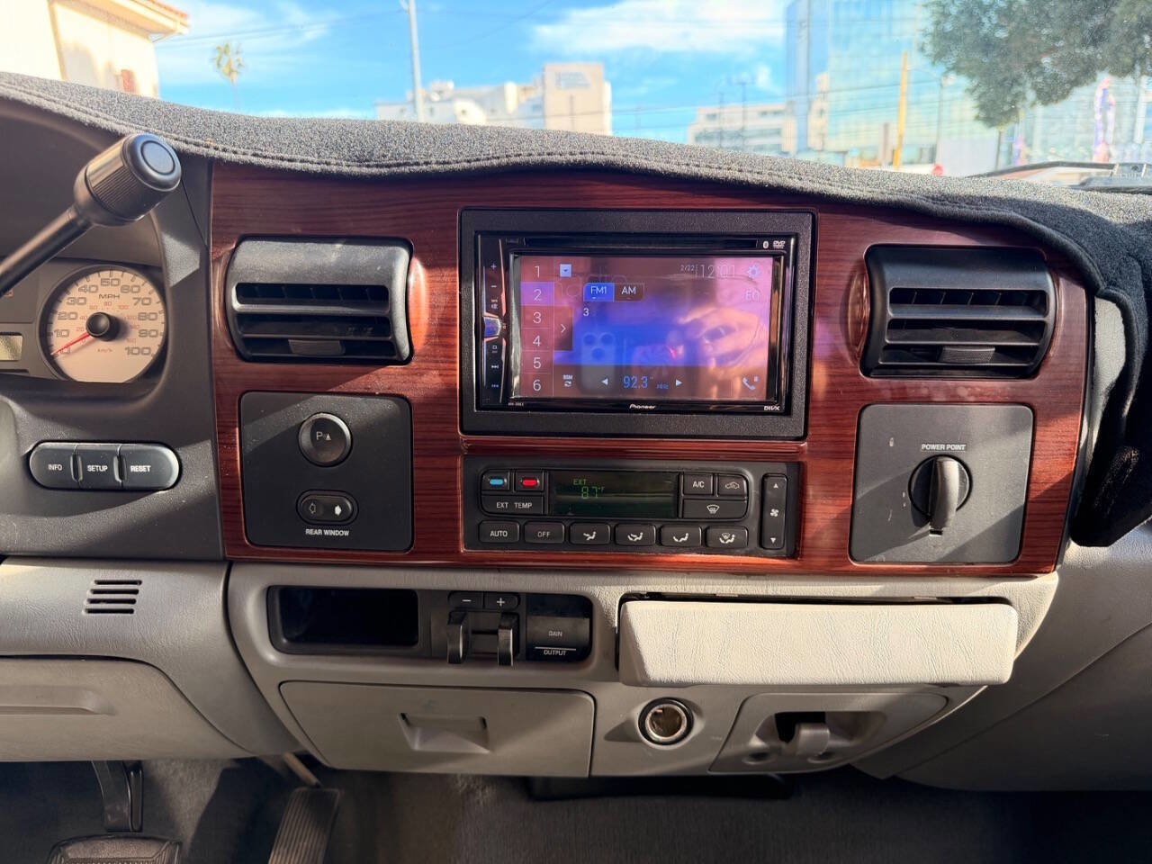 Used 2005 Ford F250 XLT image 10