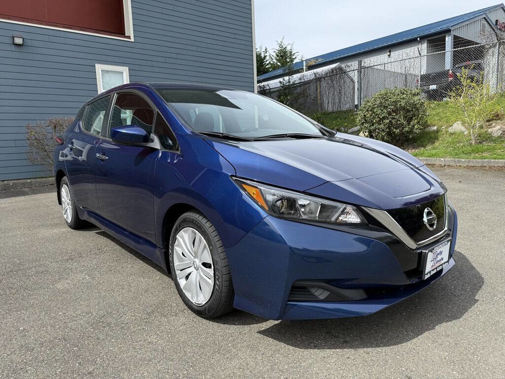 Used 2021 Nissan Leaf S w/ S Charge Package FWD image 2