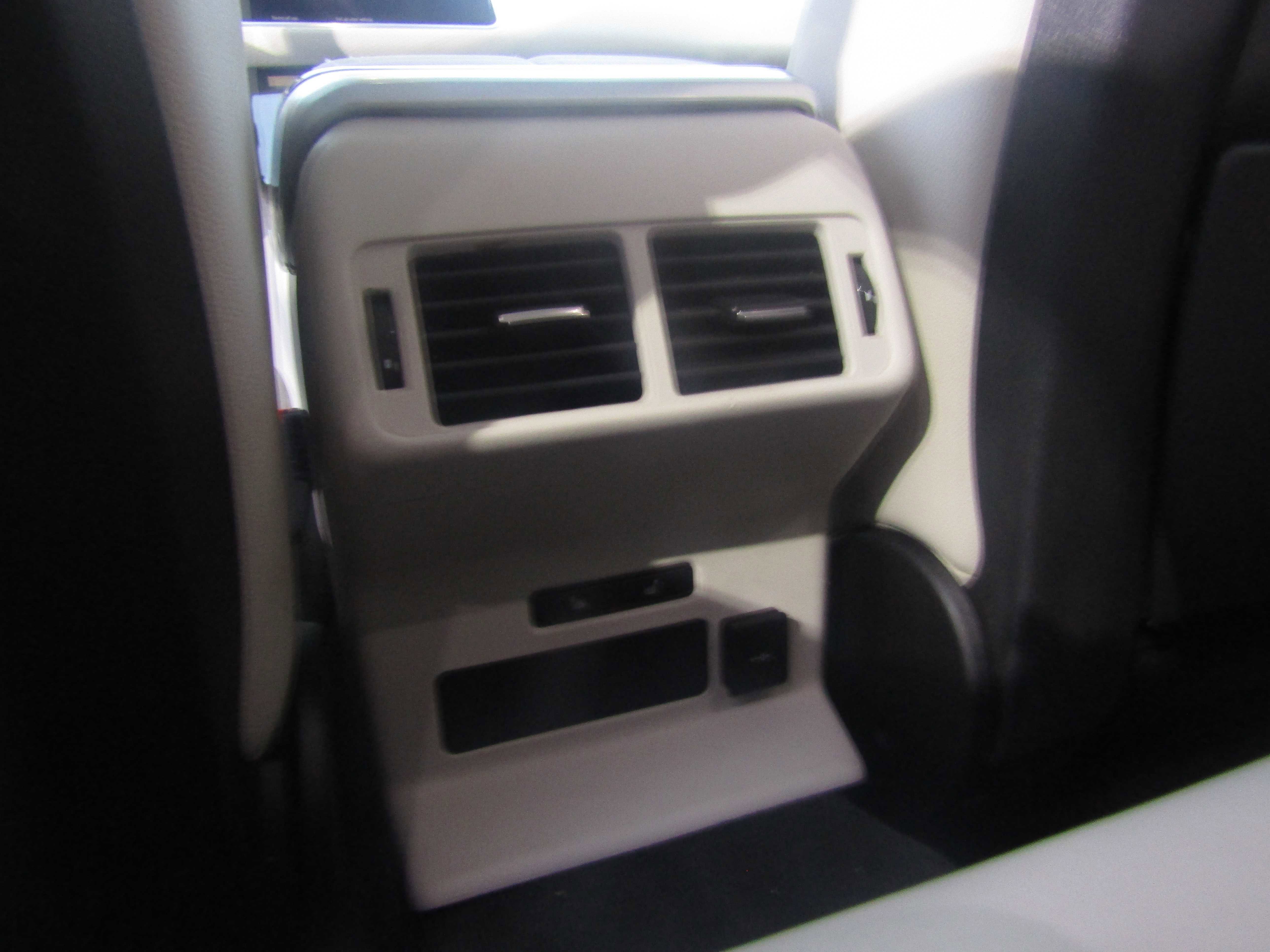 Used 2023 Land Rover Range Rover Velar S image 12