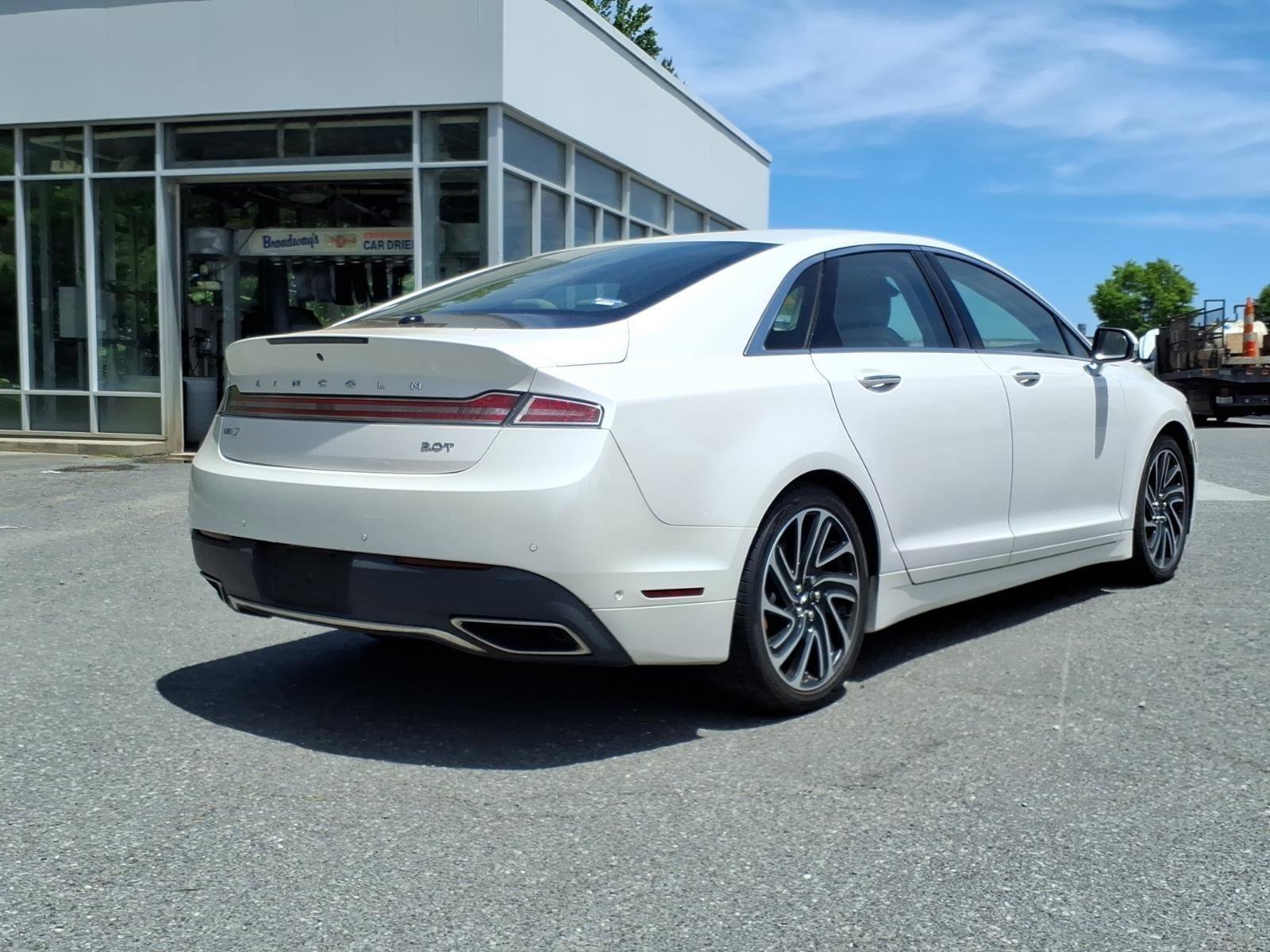 Used 2020 Lincoln MKZ Reserve w/ Luxury Package FWD image 7
