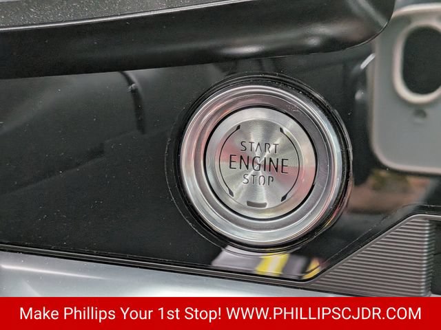 Used 2024 Chevrolet Corvette Stingray Convertible RWD image 19