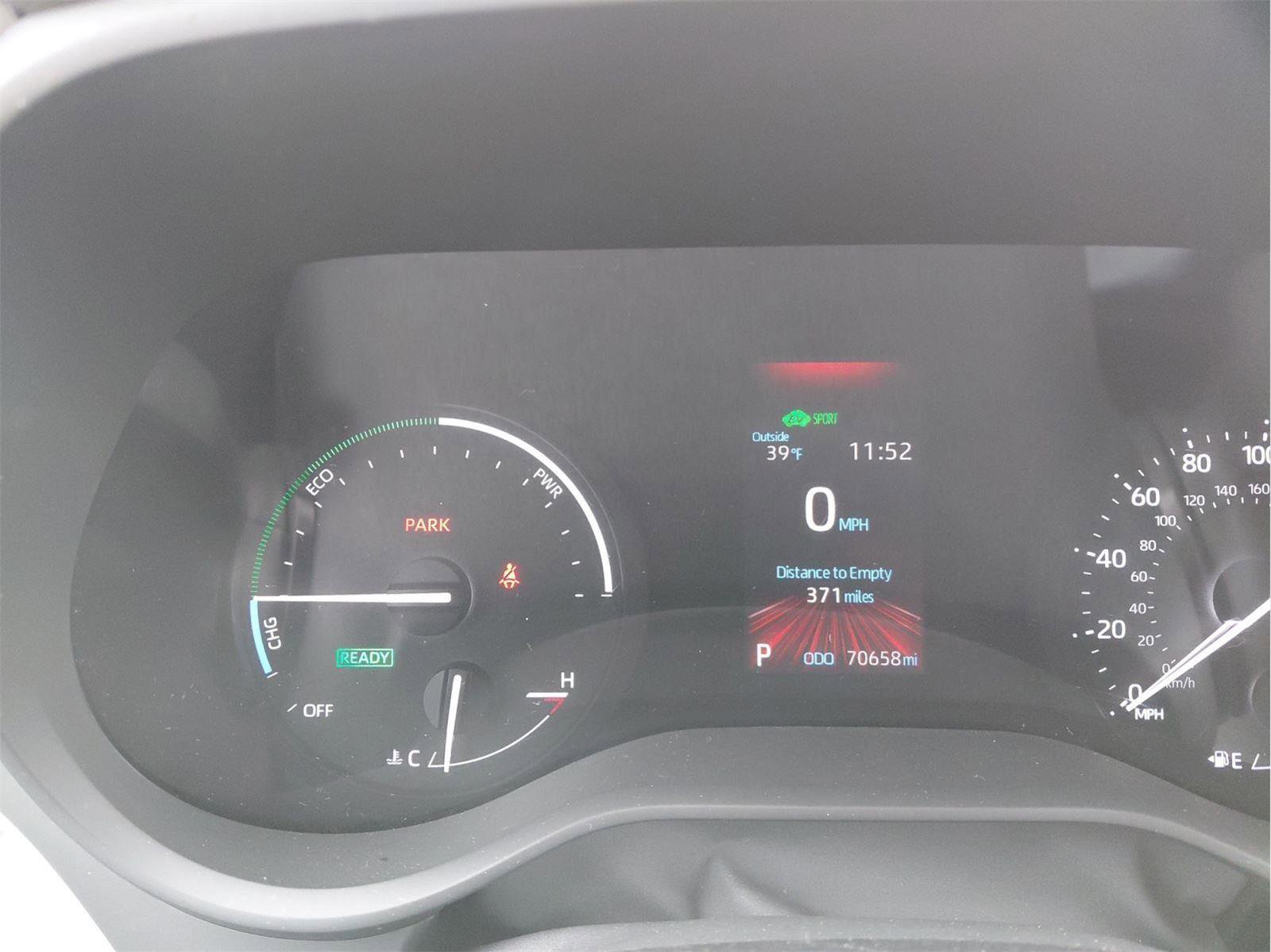 Used 2024 Toyota Sienna LE FWD image 17