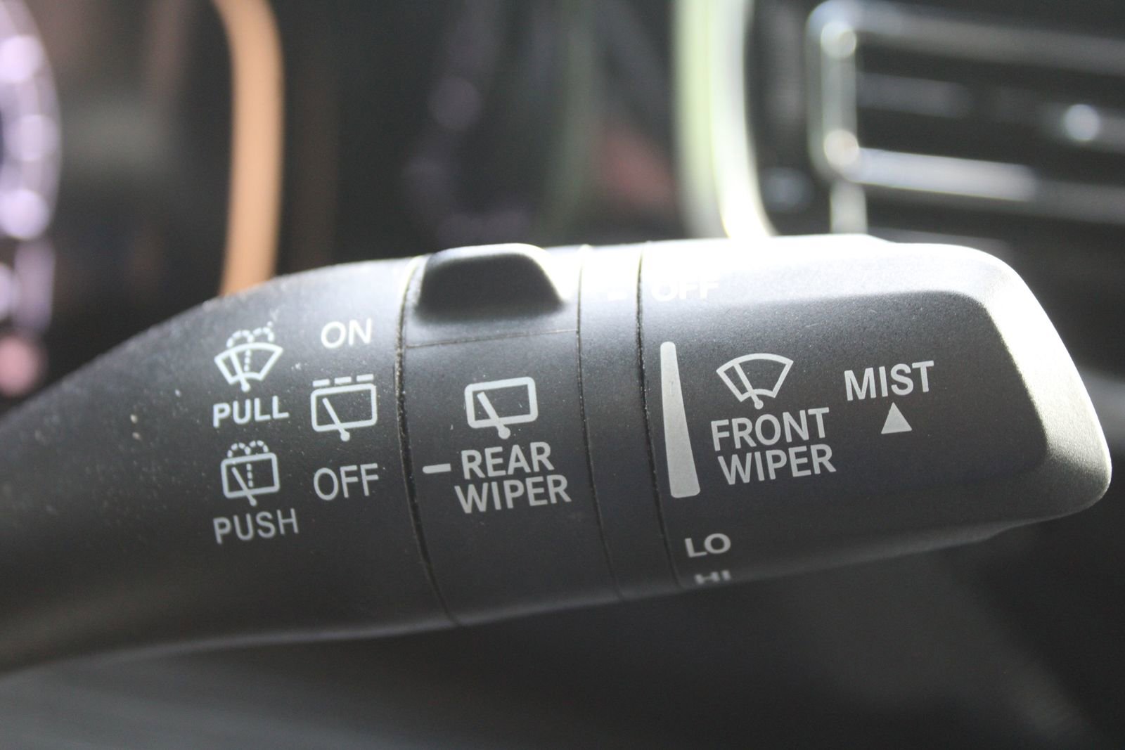 Used 2022 Jeep Wagoneer Series III w/ Rear Seat Video Group 1 image 40