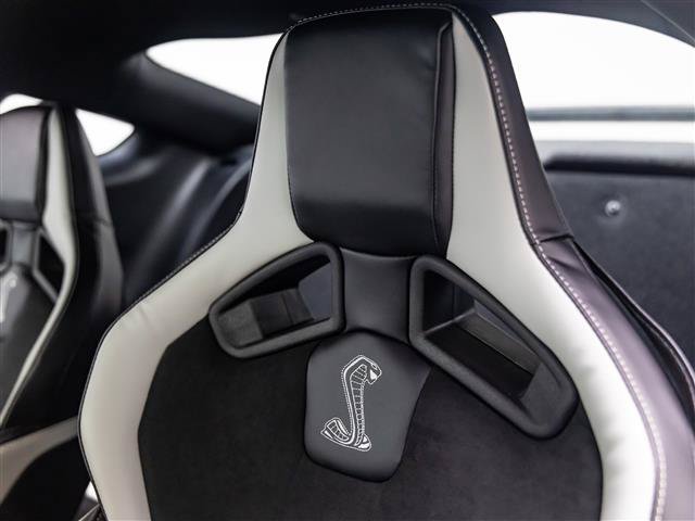 Used 2022 Ford Mustang Shelby GT500 w/ Carbon Fiber Track Pack RWD image 19