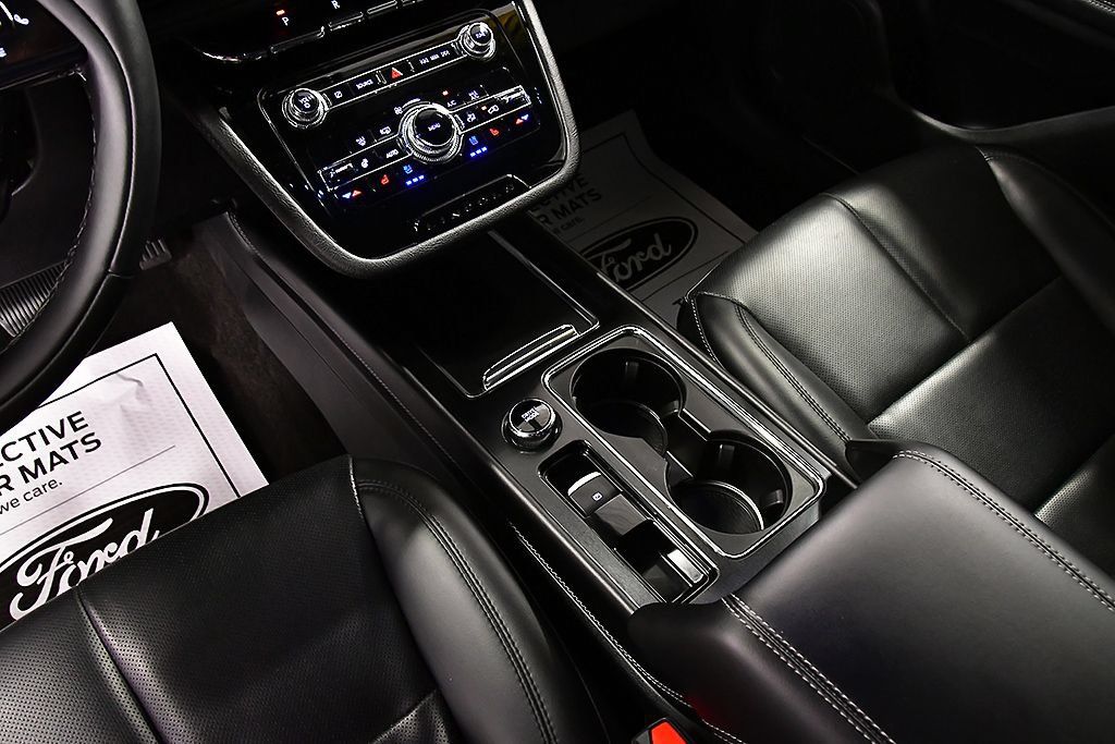 Used 2022 Lincoln Corsair AWD w/ Equipment Group 101A image 23