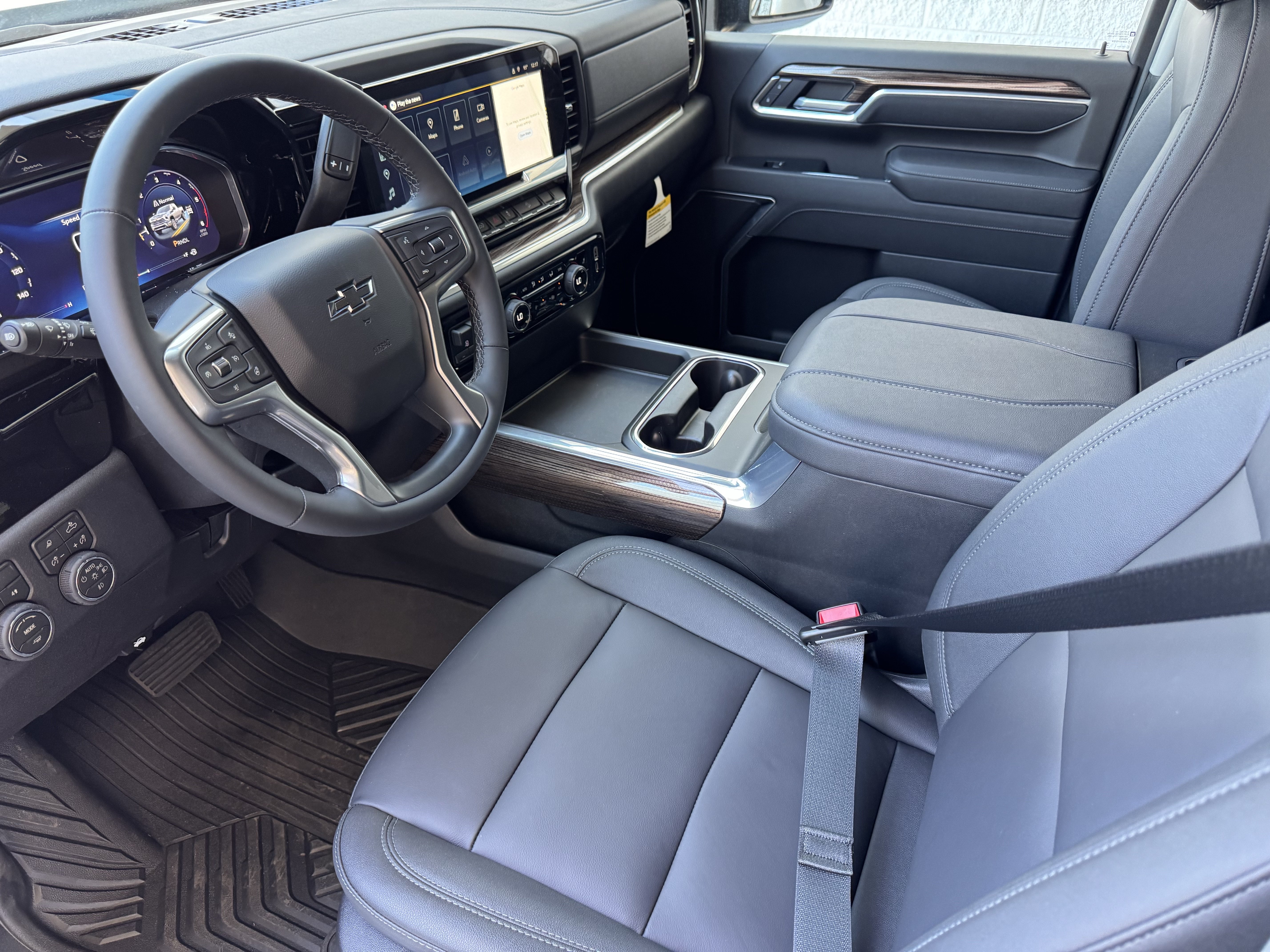 New 2026 Chevrolet Silverado 2500 LT w/ Trail Boss Package AWD/4WD image 9