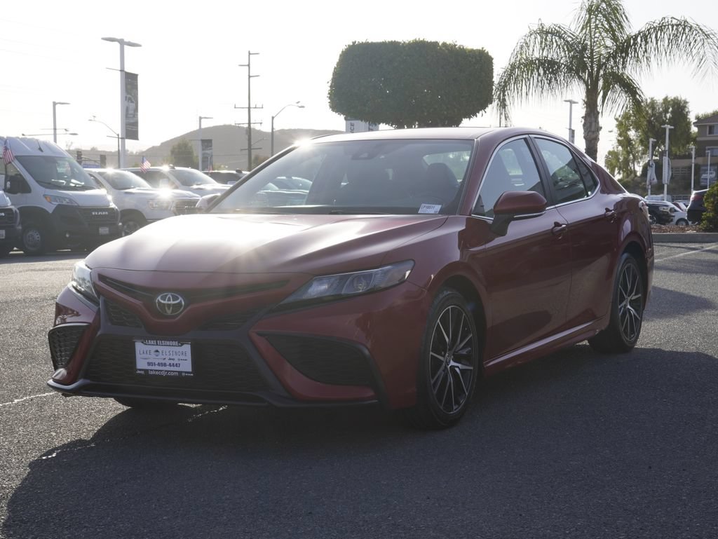 Used 2023 Toyota Camry SE FWD image 8