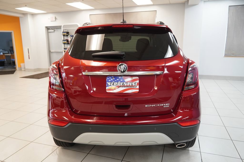 Used 2021 Buick Encore Preferred w/ Safety Package II AWD/4WD image 8