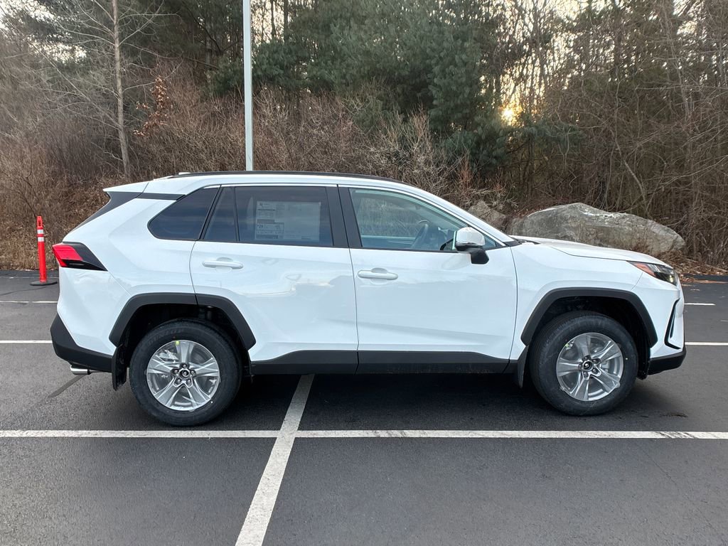 New 2025 Toyota RAV4 XLE w/ Convenience Package image 6