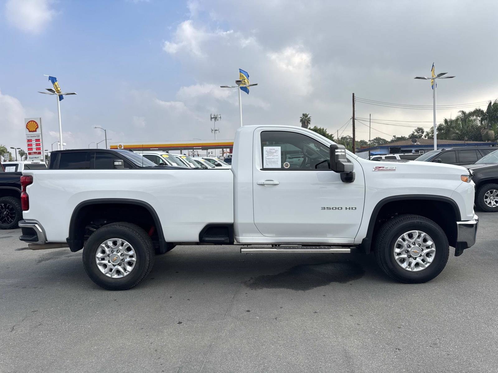 Used 2021 Chevrolet Silverado 3500 LT w/ Convenience Package image 4