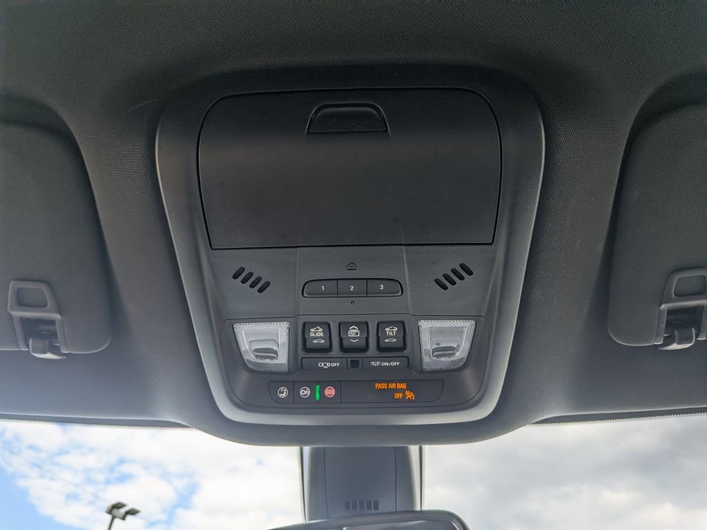 Used 2023 Buick Enclave Essence w/ Experience Buick Package FWD image 28