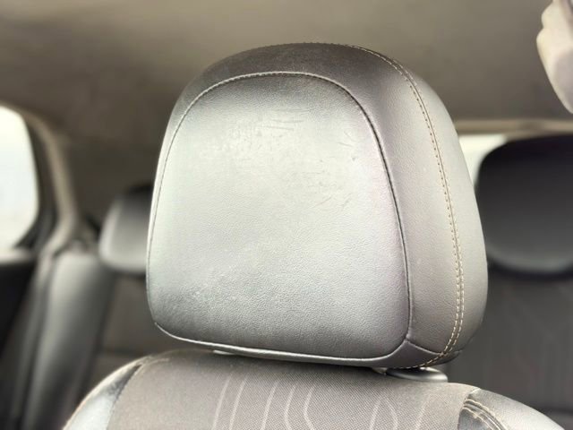 Used 2018 Chevrolet Trax LT w/ LT Convenience Package image 10