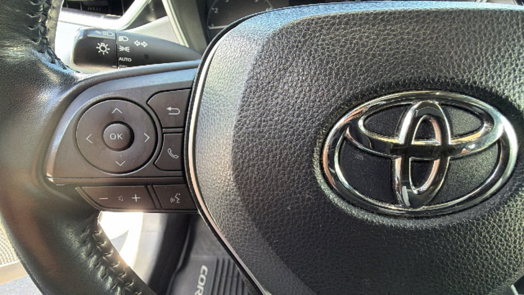 Certified 2023 Toyota Corolla SE FWD image 19