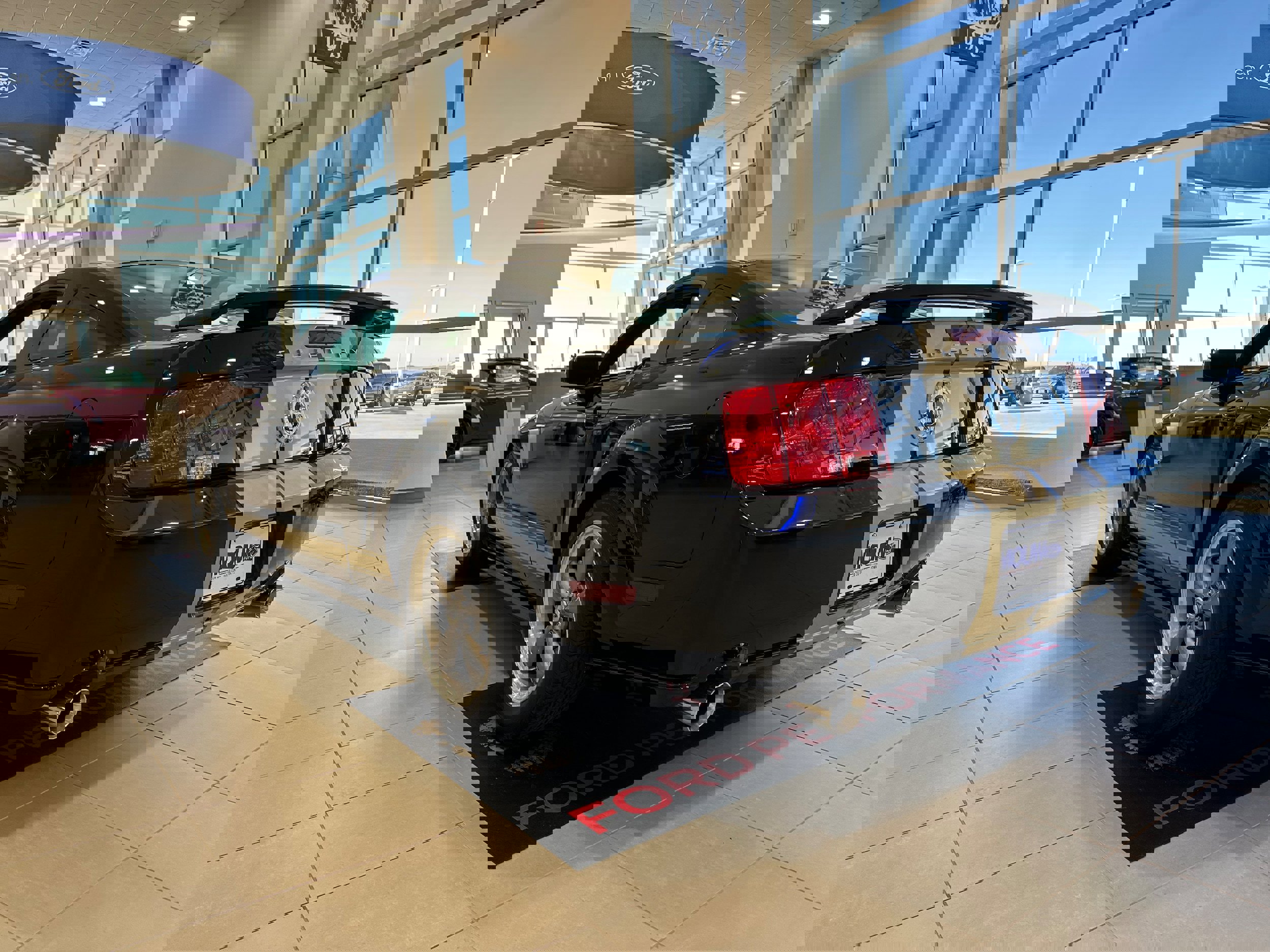 Used 2006 Ford Mustang GT image 7