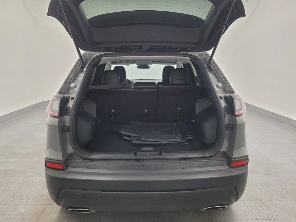 Used 2020 Jeep Cherokee Latitude Plus w/ Cold Weather Group image 29