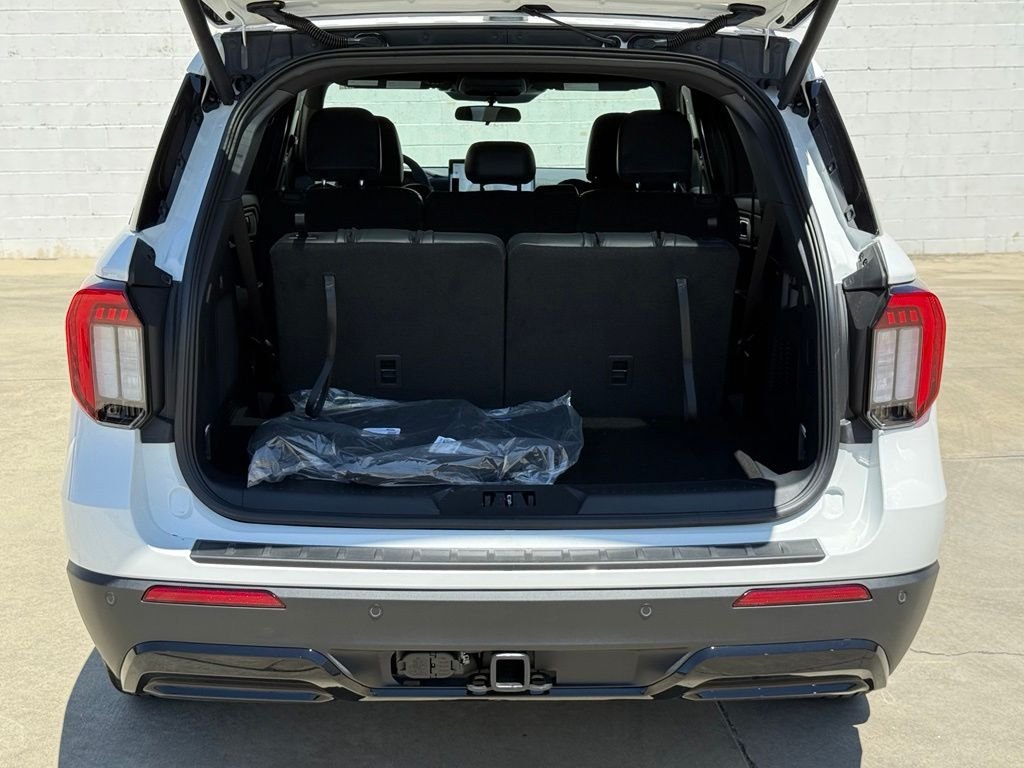 New 2026 Ford Explorer ST-Line RWD image 15