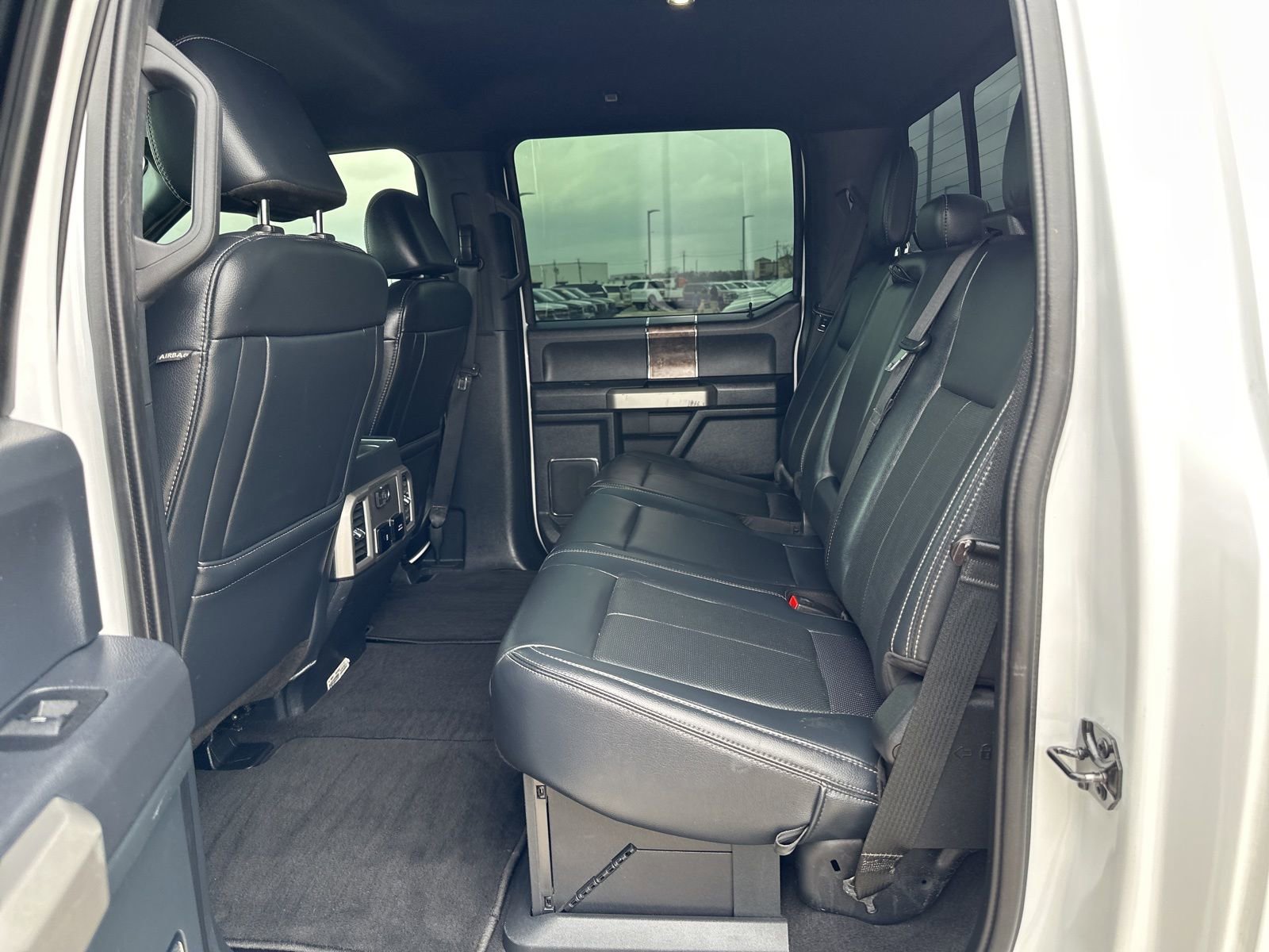 Used 2022 Ford F350 Lariat w/ Lariat Ultimate Package image 14