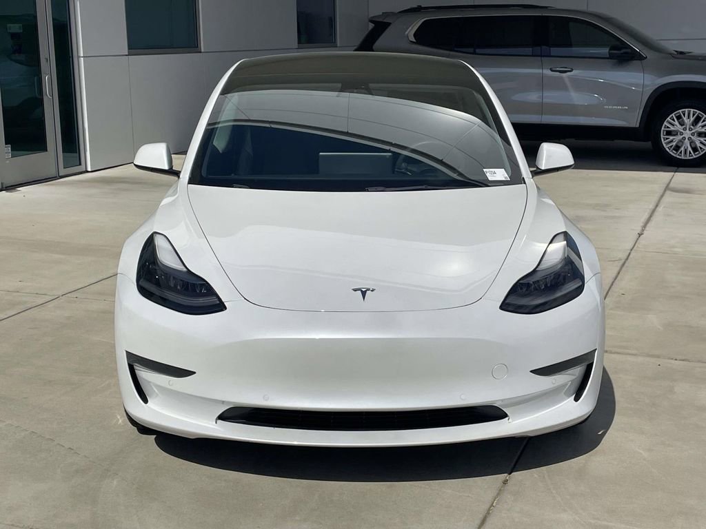 Used 2021 Tesla Model 3 Standard Range Plus image 3