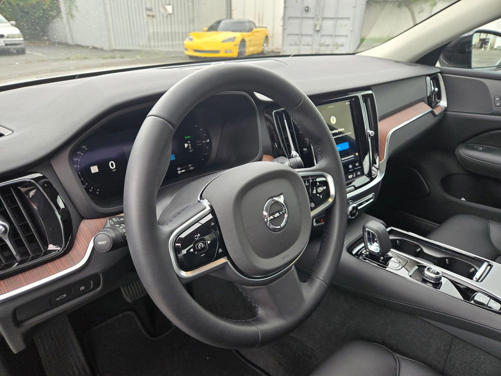 Certified 2025 Volvo S60 T8 Plus AWD/4WD image 11