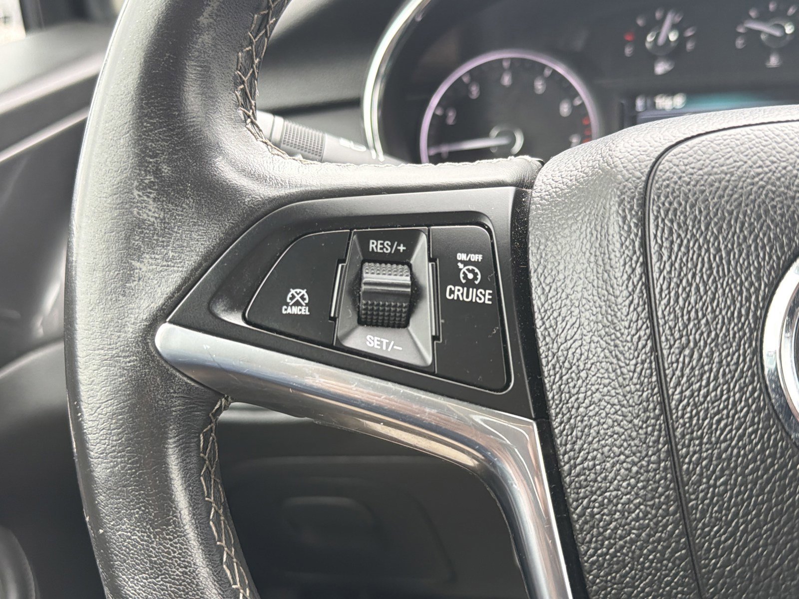 Used 2018 Buick Encore Preferred image 30