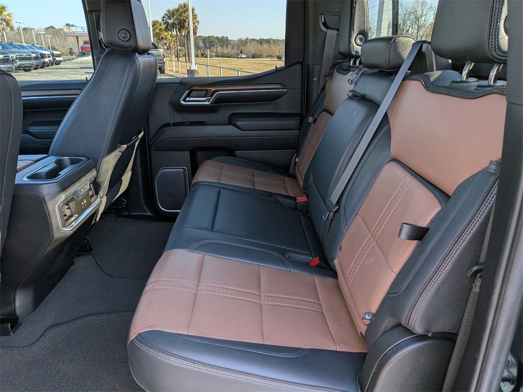 Used 2023 Chevrolet Silverado 1500 High Country image 13