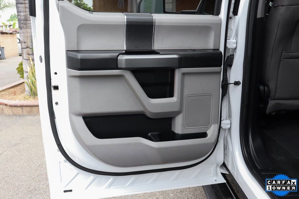Used 2017 Ford F550 2WD Crew Cab Super Duty image 34