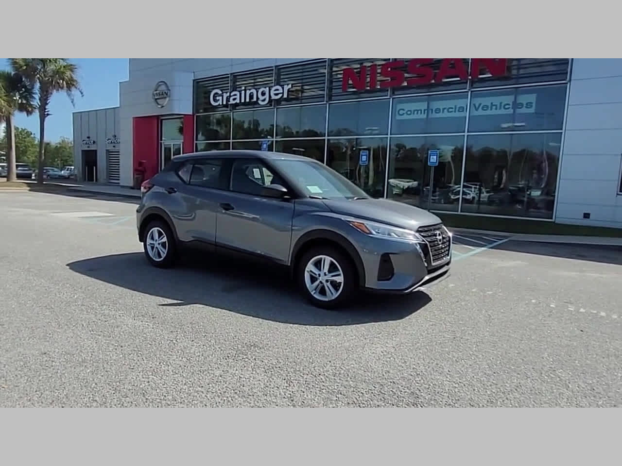 New 2025 Nissan Kicks Play S image 36