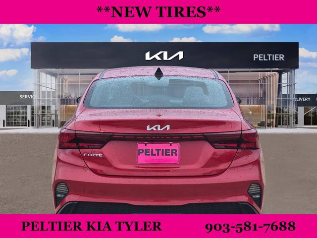 Certified 2022 Kia Forte LXS FWD image 6