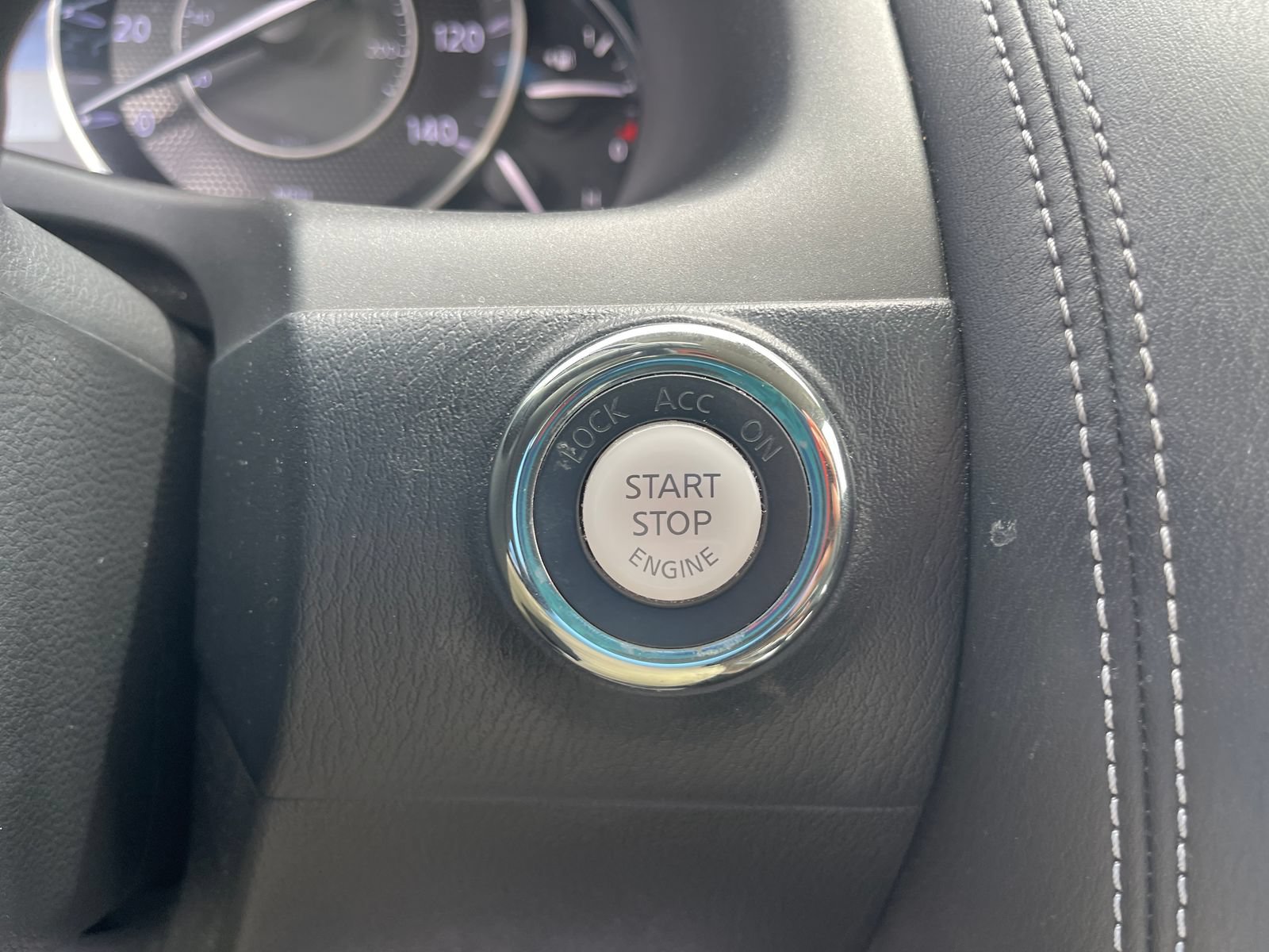 Used 2019 Nissan Armada SV w/ Driver Package RWD image 37