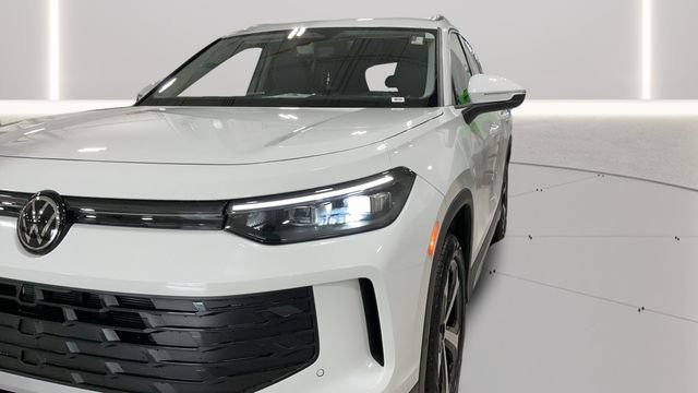 New 2026 Volkswagen Tiguan SE AWD/4WD image 32