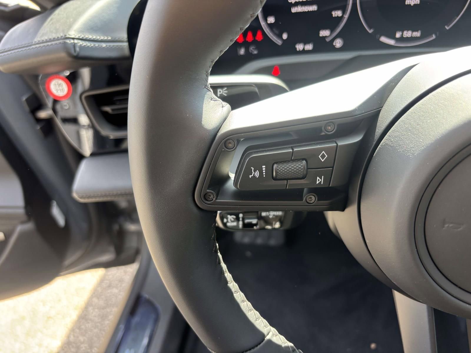 New 2026 Porsche Taycan AWD/4WD image 27