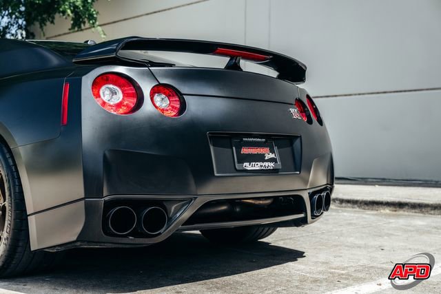 Used 2010 Nissan GT-R Premium AWD/4WD image 35