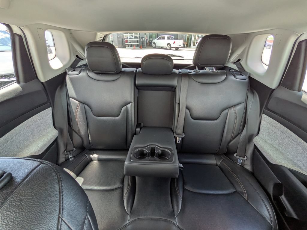 Used 2022 Jeep Compass Latitude AWD/4WD image 19