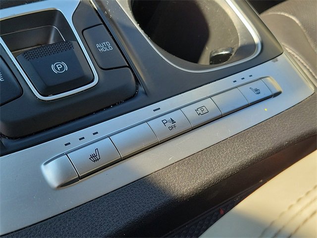 Certified 2024 Kia Carnival LX image 28