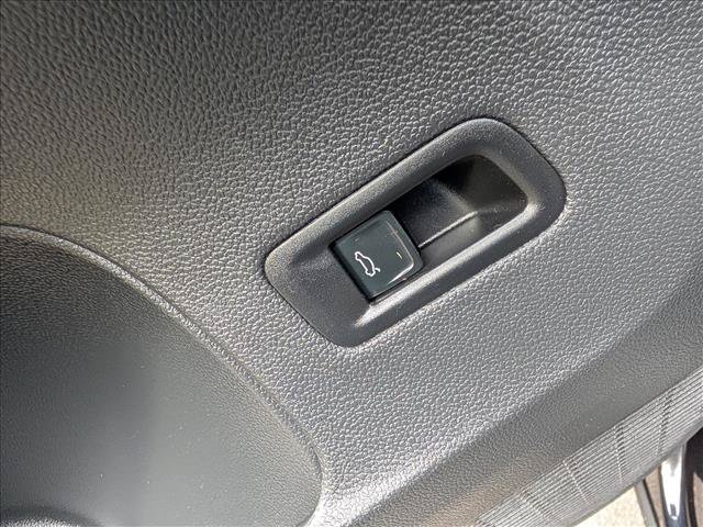 Certified 2024 Volkswagen Atlas Cross Sport SE w/ Panoramic Sunroof Package AWD/4WD image 34