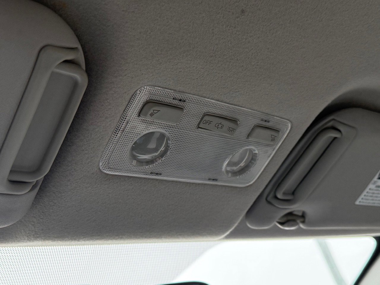 Used 2013 Toyota Yaris LE image 29