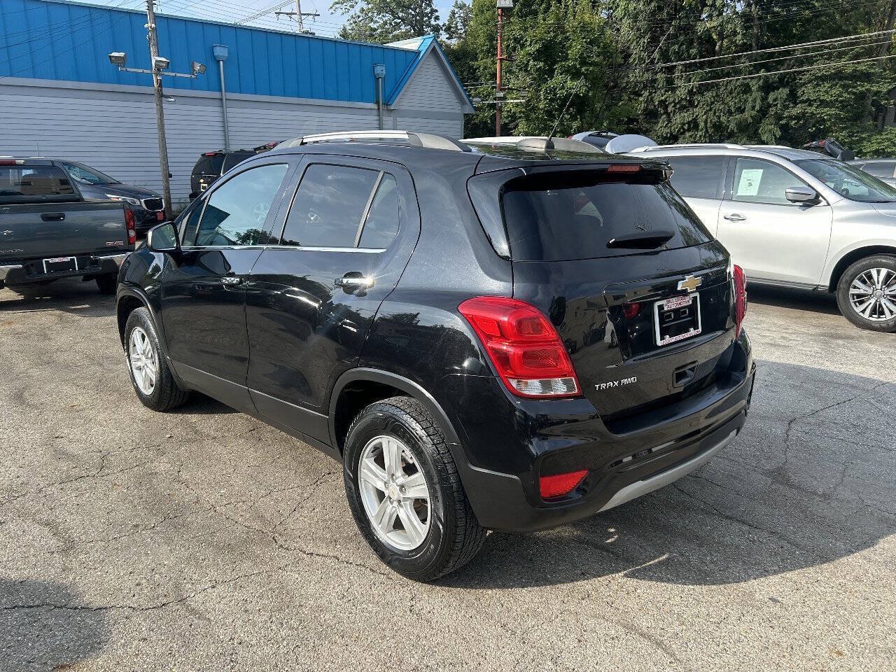Used 2019 Chevrolet Trax LT w/ LT Convenience Package AWD/4WD image 10