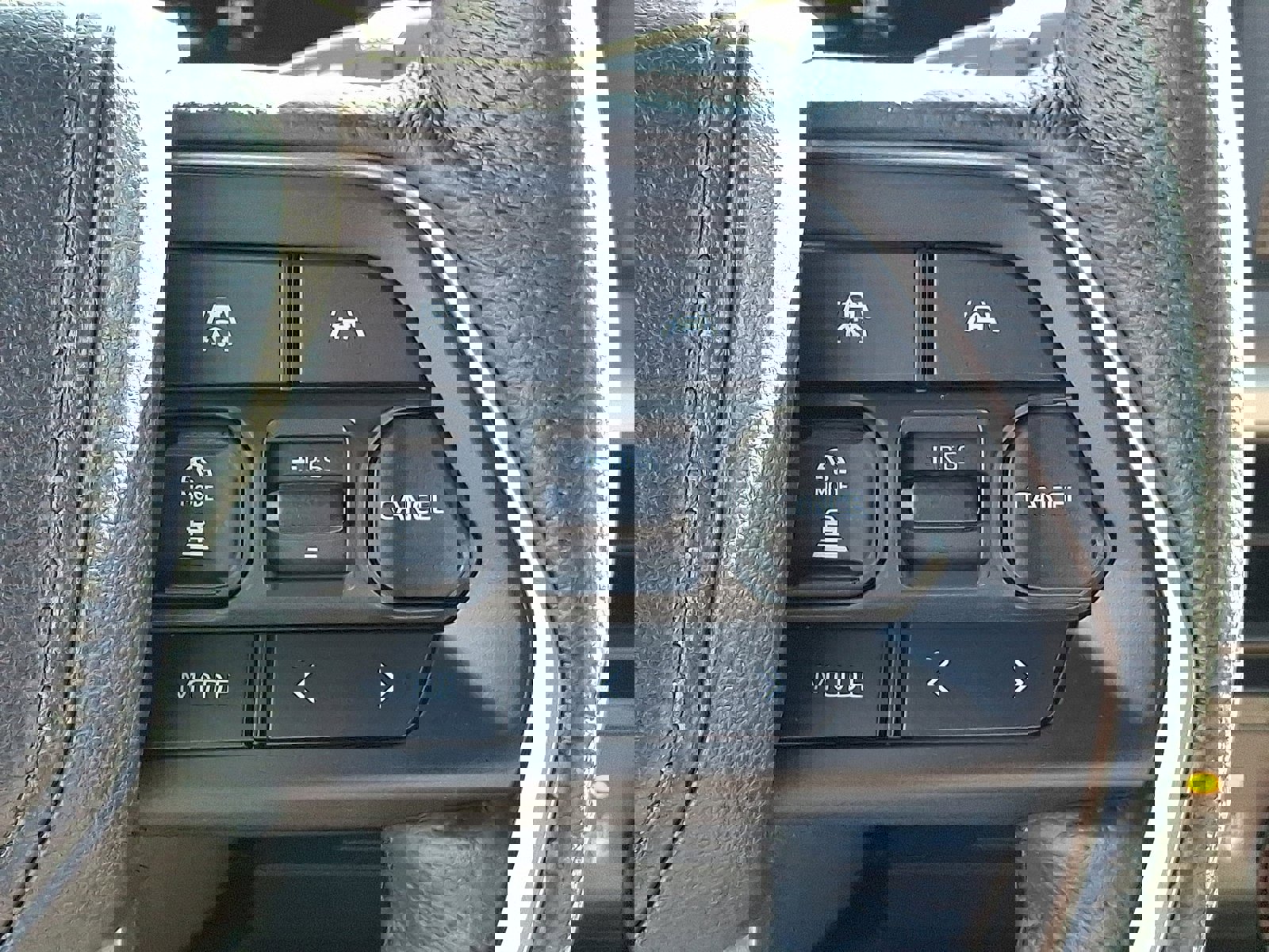 Used 2025 Toyota Tacoma TRD Off-Road image 21