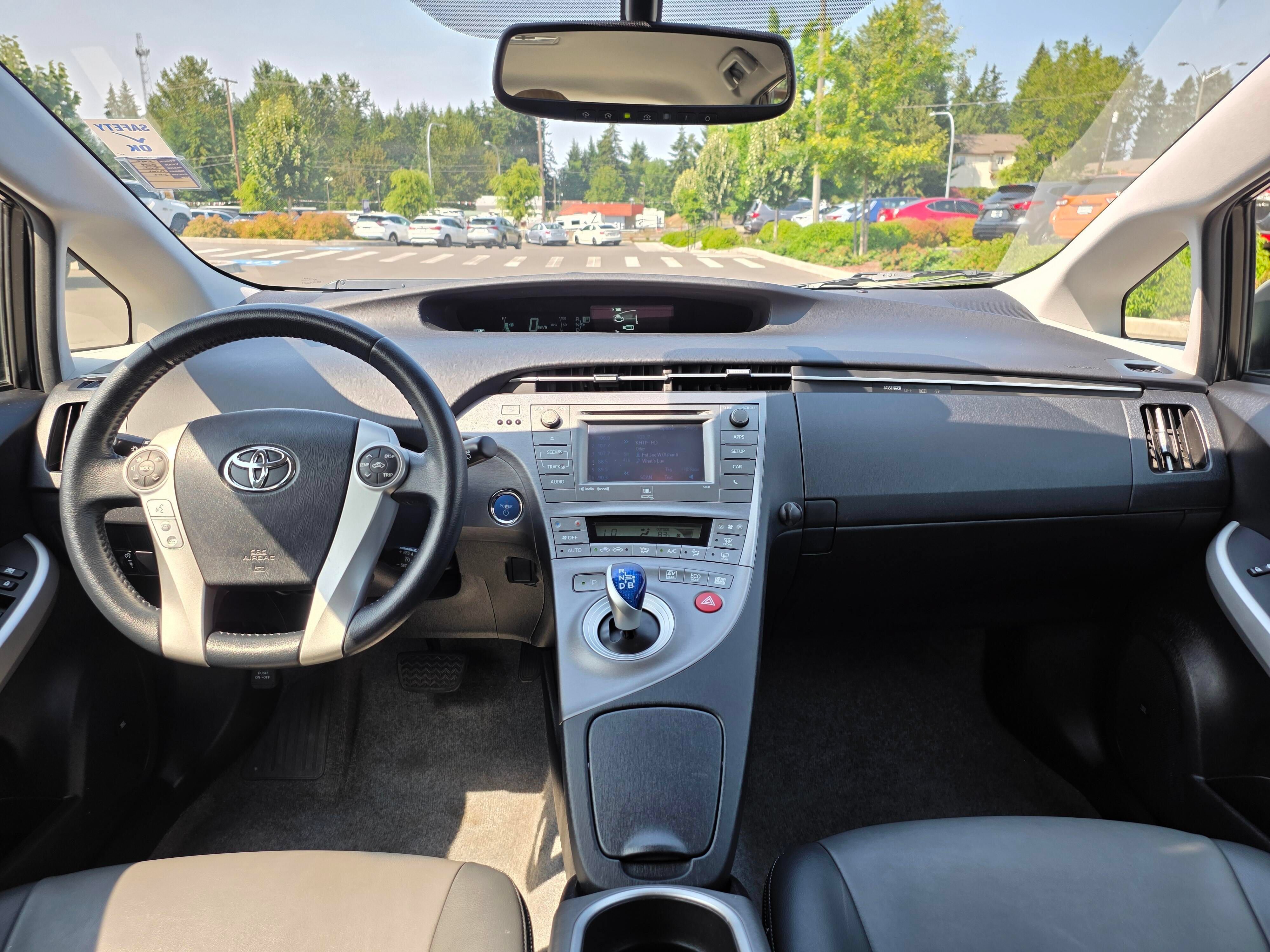 Used 2014 Toyota Prius Four FWD image 10