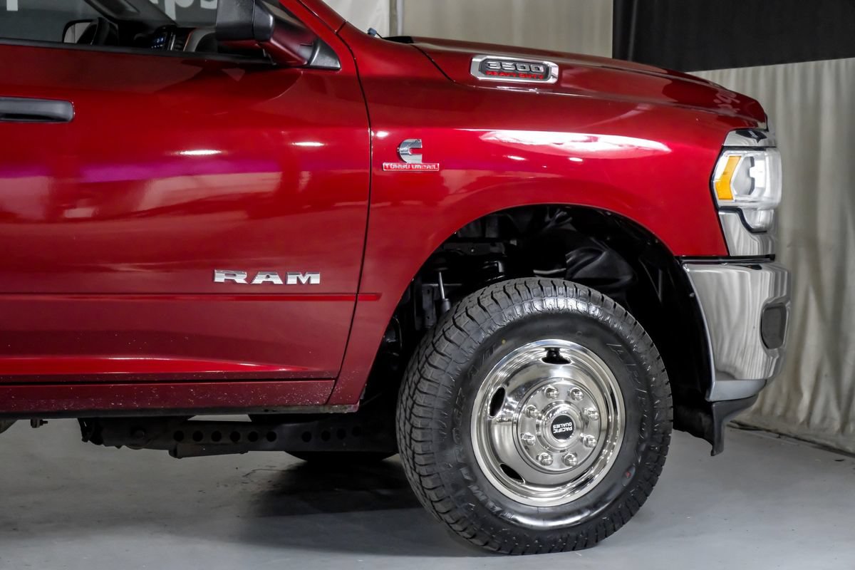 Used 2022 RAM 3500 Tradesman w/ Chrome Appearance Group AWD/4WD image 7