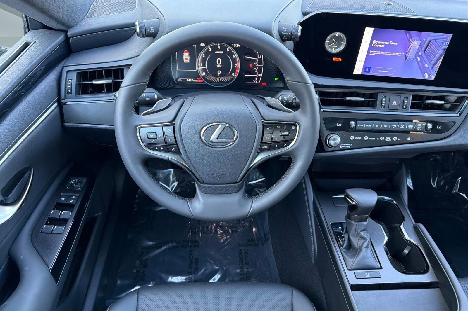 Used 2025 Lexus ES 350 image 4