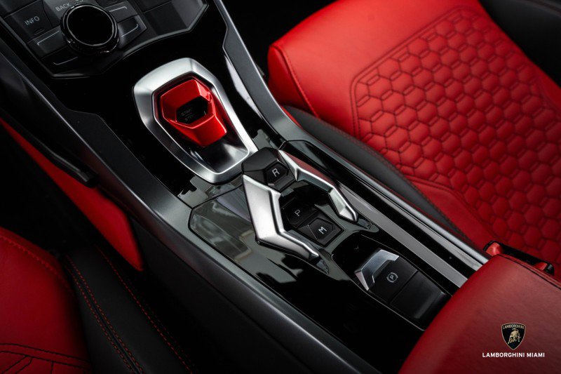 Used 2019 Lamborghini Huracan LP 580-2 image 32