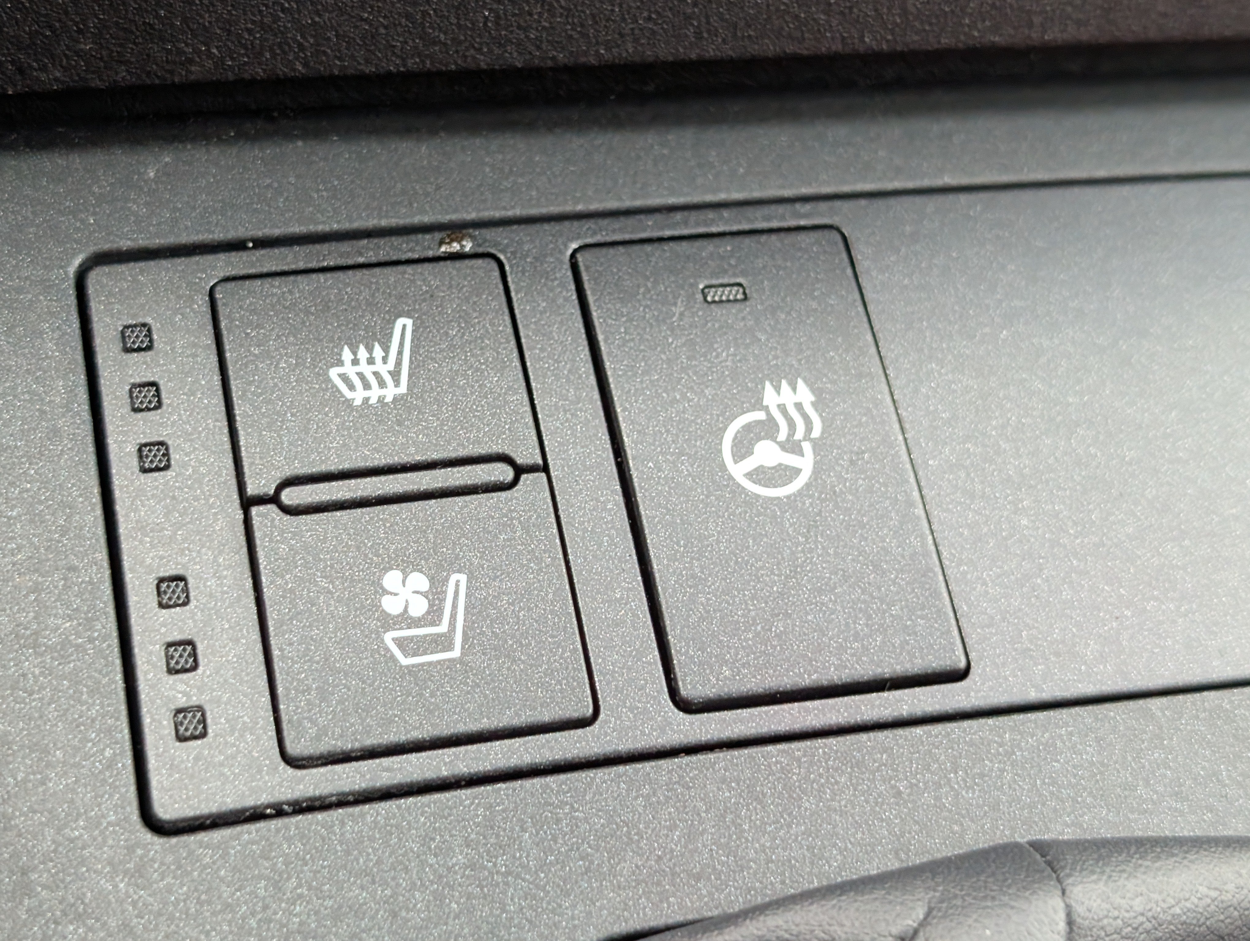 Used 2025 Lexus IS 350 F Sport w/ Accessory Package AWD/4WD image 27